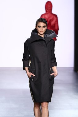 Francesca Liberatore göster