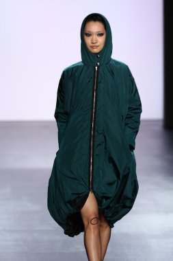 Francesca Liberatore göster