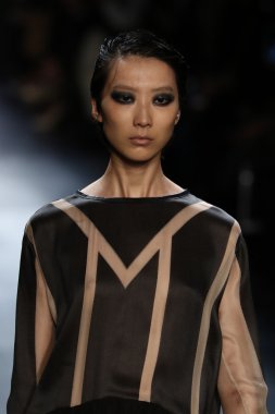 Francesca Liberatore göster