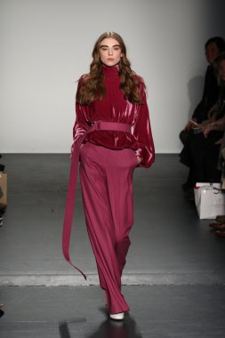 Lie Sangbong Sonbahar/Kış 2016 Koleksiyon Gösterisi