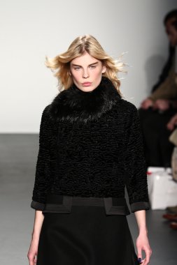 Lie Sangbong Sonbahar/Kış 2016 Koleksiyon Gösterisi