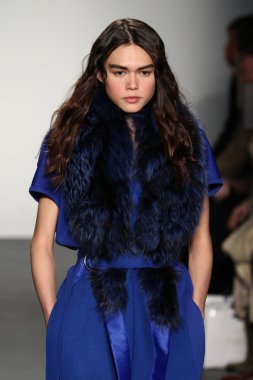 Lie Sangbong Sonbahar/Kış 2016 Koleksiyon Gösterisi