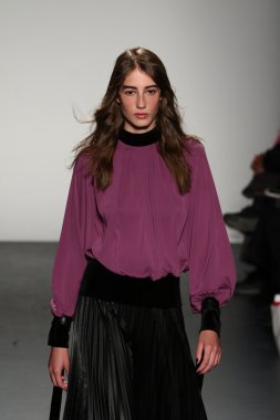 Lie Sangbong Sonbahar/Kış 2016 Koleksiyon Gösterisi