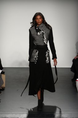 Lie Sangbong Sonbahar/Kış 2016 Koleksiyon Gösterisi