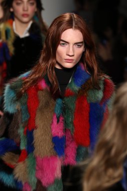 Lie Sangbong Sonbahar/Kış 2016 Koleksiyon Gösterisi