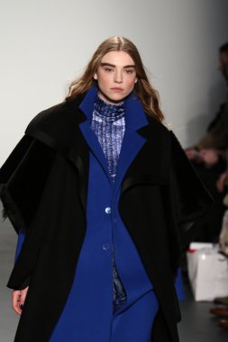 Lie Sangbong Sonbahar/Kış 2016 Koleksiyon Gösterisi