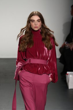 Lie Sangbong Sonbahar/Kış 2016 Koleksiyon Gösterisi