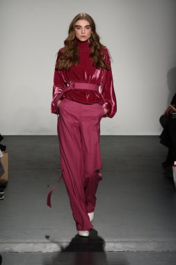 Lie Sangbong Sonbahar/Kış 2016 Koleksiyon Gösterisi