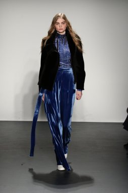 Lie Sangbong Sonbahar/Kış 2016 Koleksiyon Gösterisi