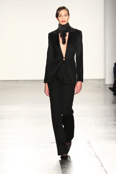 Défilé Zang Toi Automne 2016 — Photo