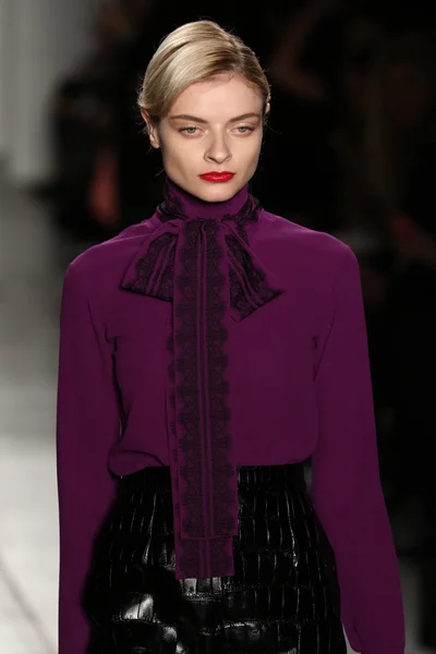 Zang Toi Fall 2016 Fashion show — Stock Photo, Image