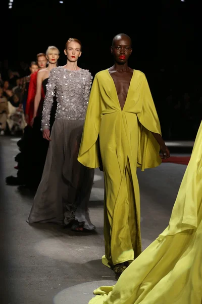 Christian Siriano Fall 2016 — ストック写真