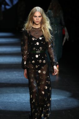 Monique Lhuillier Fall 2016