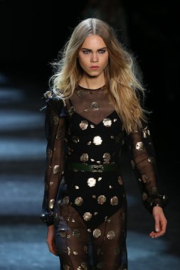 Monique Lhuillier Fall 2016