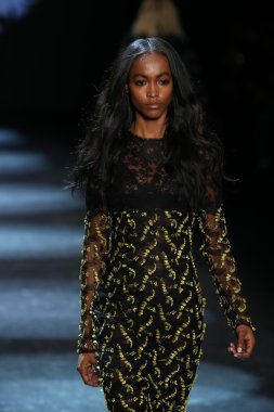 Monique Lhuillier Fall 2016