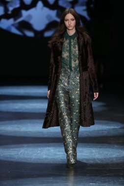 Monique Lhuillier Fall 2016