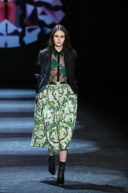 Monique Lhuillier Fall 2016