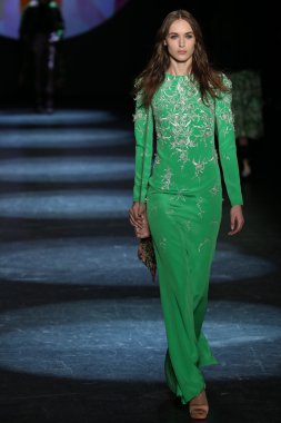 Monique Lhuillier Fall 2016