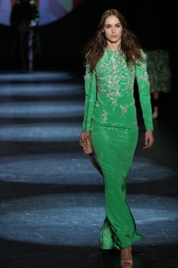 Monique Lhuillier Fall 2016