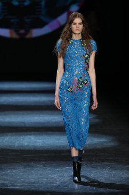 Monique Lhuillier Fall 2016