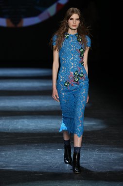 Monique Lhuillier Fall 2016