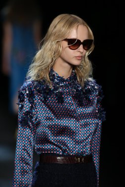 Monique Lhuillier Fall 2016