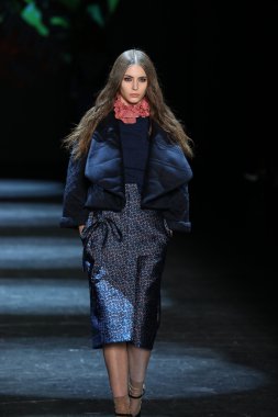 Monique Lhuillier Fall 2016