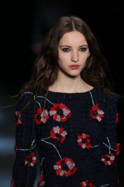 Monique Lhuillier Fall 2016