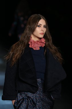 Monique Lhuillier Fall 2016