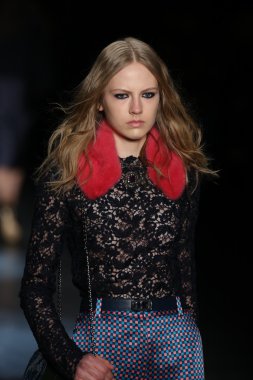 Monique Lhuillier Fall 2016