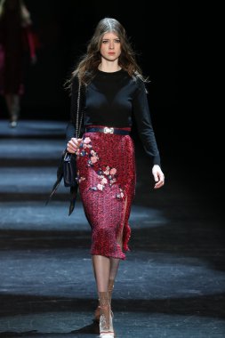 Monique Lhuillier Fall 2016