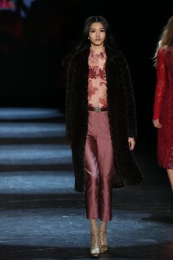 Monique Lhuillier Fall 2016