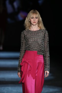 Monique Lhuillier Fall 2016