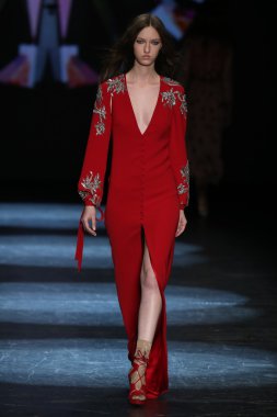 Monique Lhuillier Fall 2016