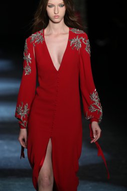 Monique Lhuillier Fall 2016