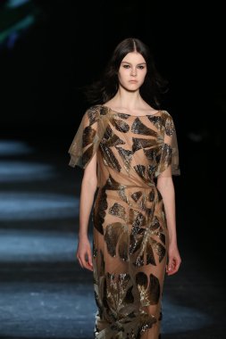 Monique Lhuillier Fall 2016