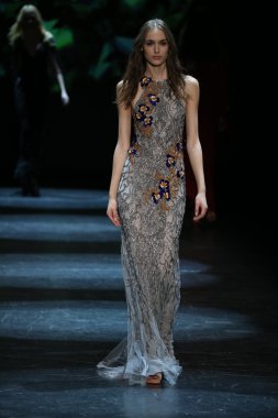 Monique Lhuillier Fall 2016