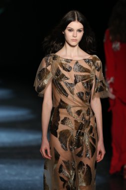 Monique Lhuillier Fall 2016