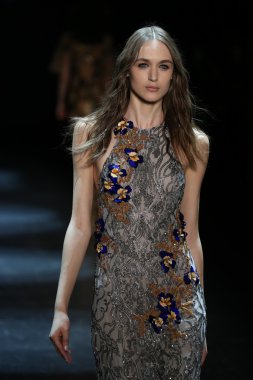 Monique Lhuillier Fall 2016