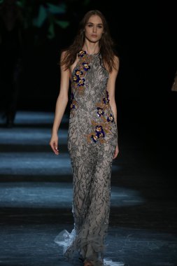 Monique Lhuillier Fall 2016