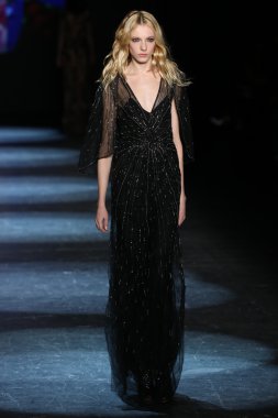 Monique Lhuillier Fall 2016