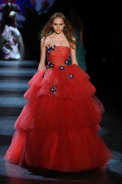 Monique Lhuillier Fall 2016