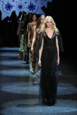 Monique Lhuillier Fall 2016