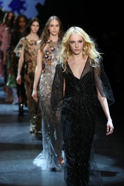 Monique Lhuillier Fall 2016