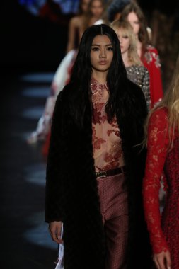 Monique Lhuillier Fall 2016