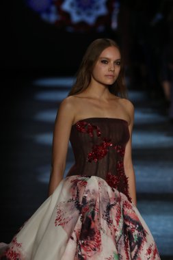 Monique Lhuillier Fall 2016