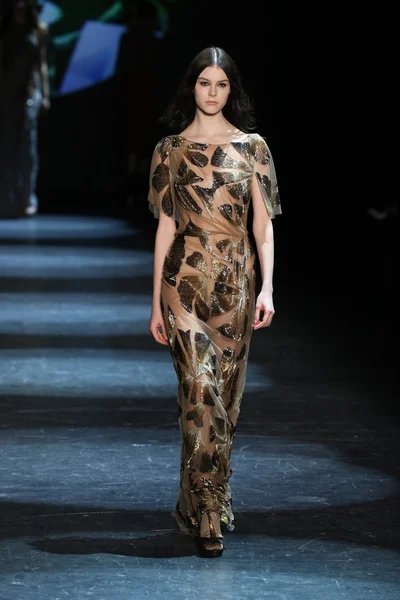 Monique Lhuillier Fall 2016