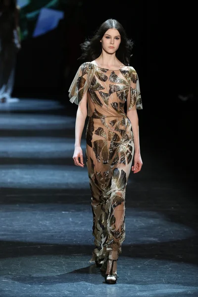 Monique Lhuillier Fall 2016