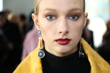 Helen Yarmak Int'l sunu