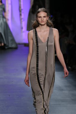 Noon By Noor Sonbahar 2016 giyen model